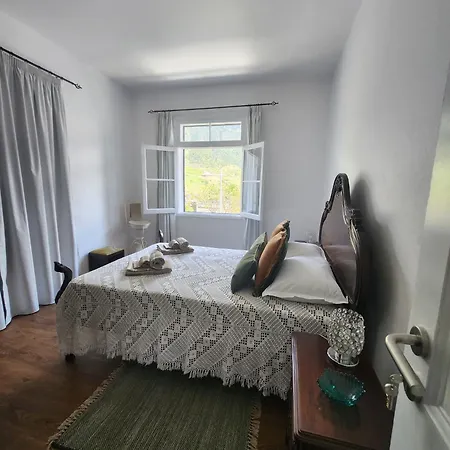 Oscar House Free Parking *