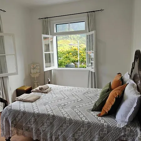 Oscar House Free Parking *