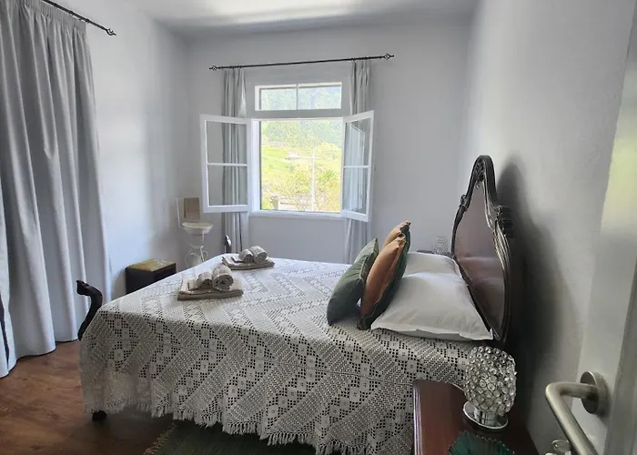 Oscar House Free Parking *