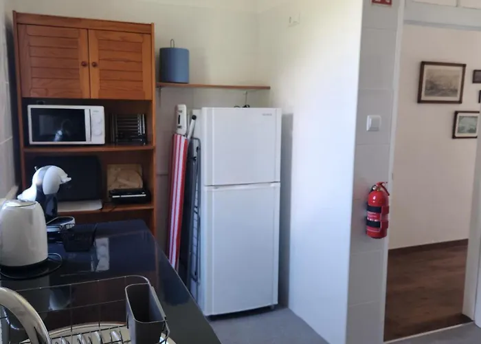 Oscar House Free Parking